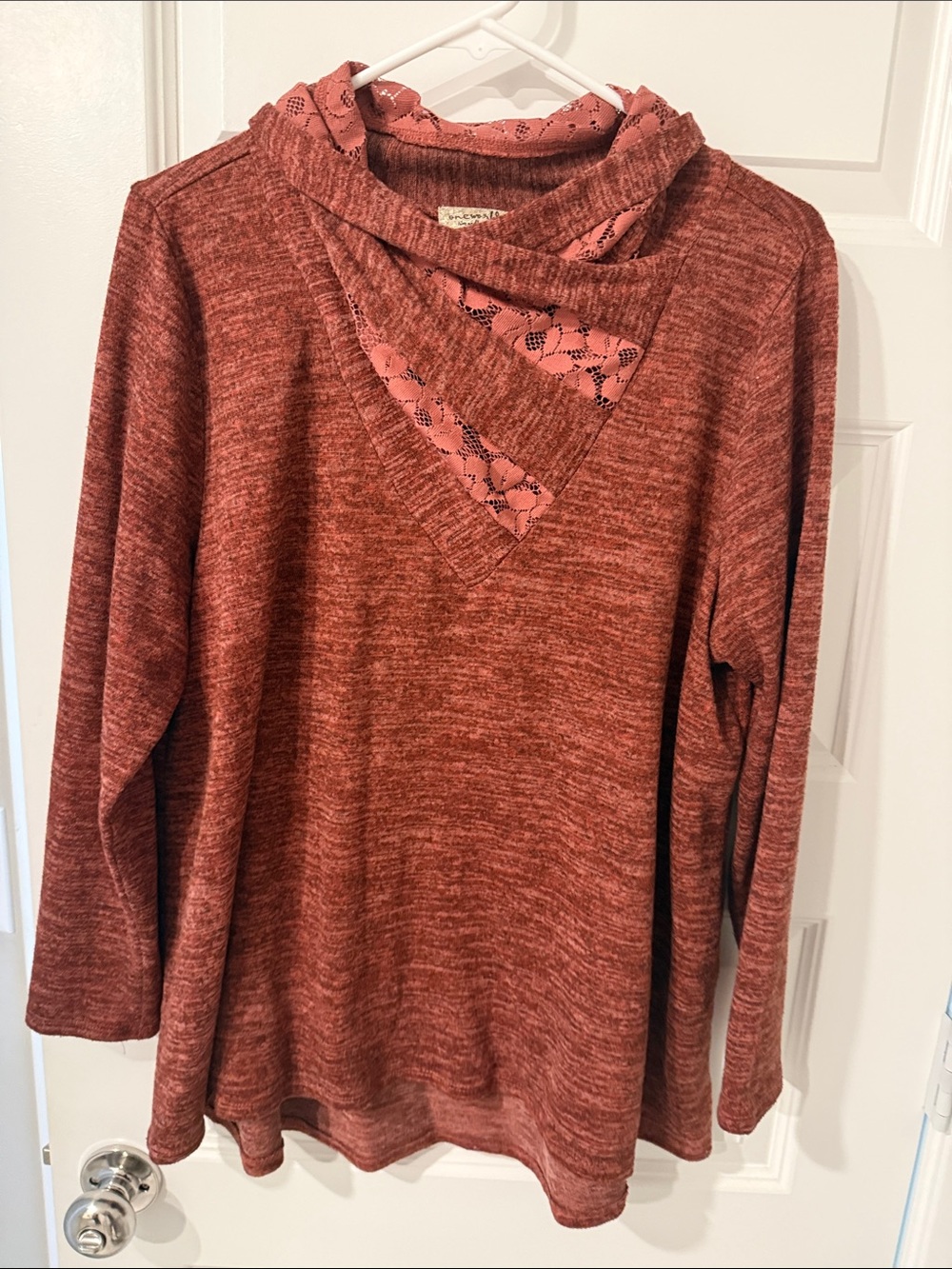 Cozy Maroon Long-Sleeve Women's Sweater with Lace Trim L Large ONE WORLD COWL